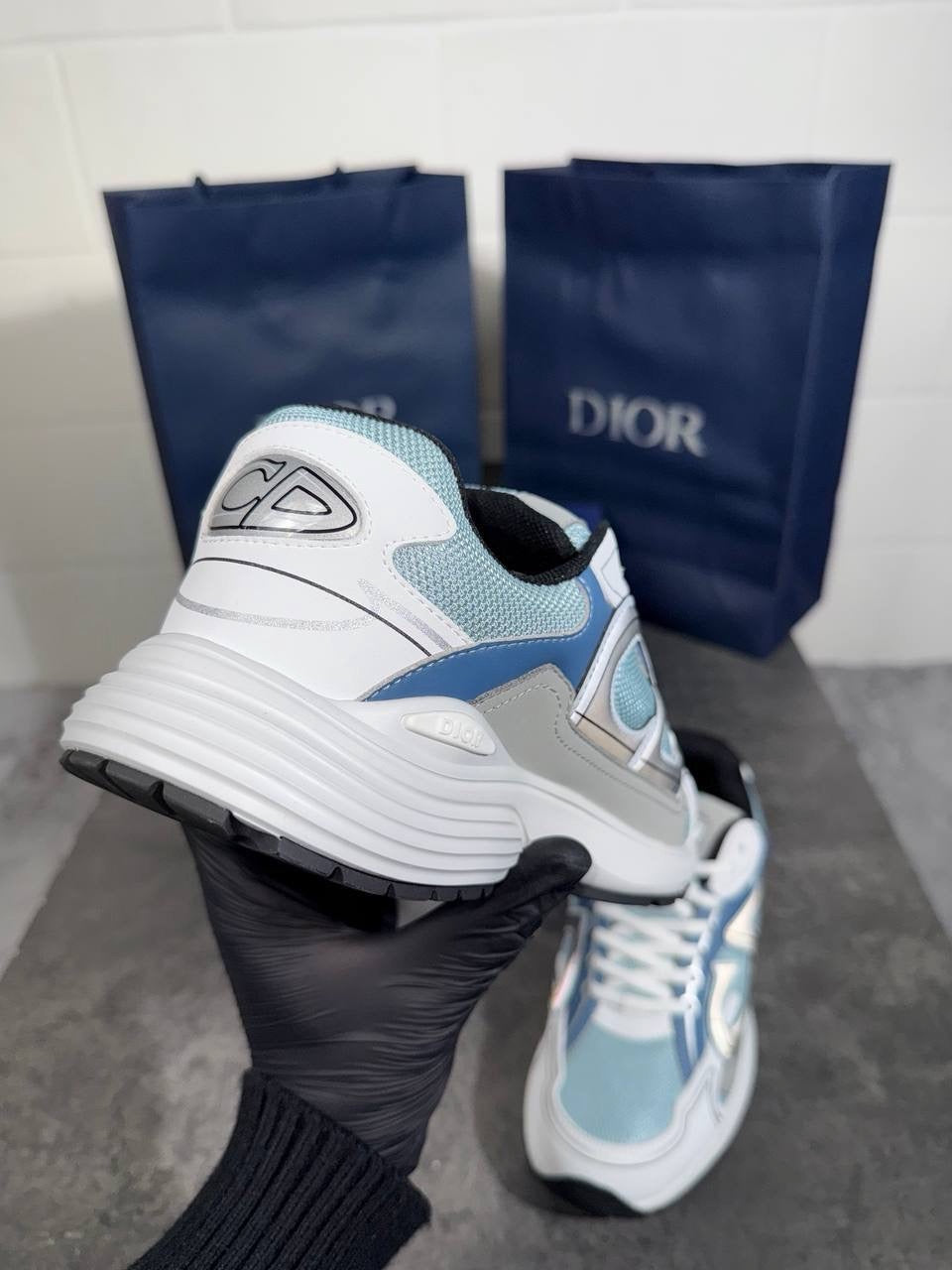 B30 light blue & white