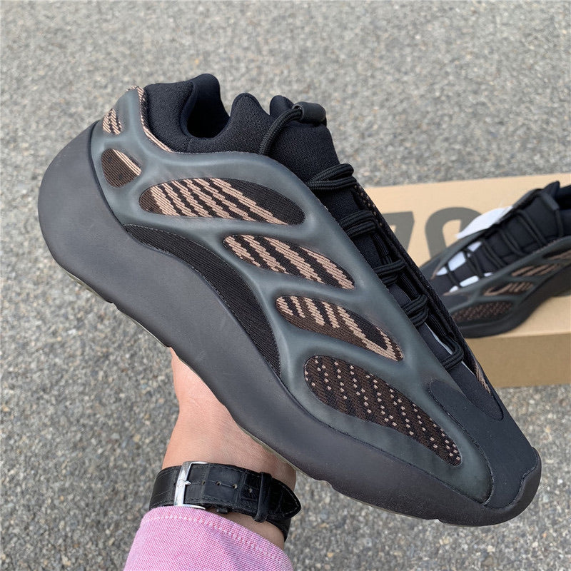 Yeezy 700 V3 Clay Brown