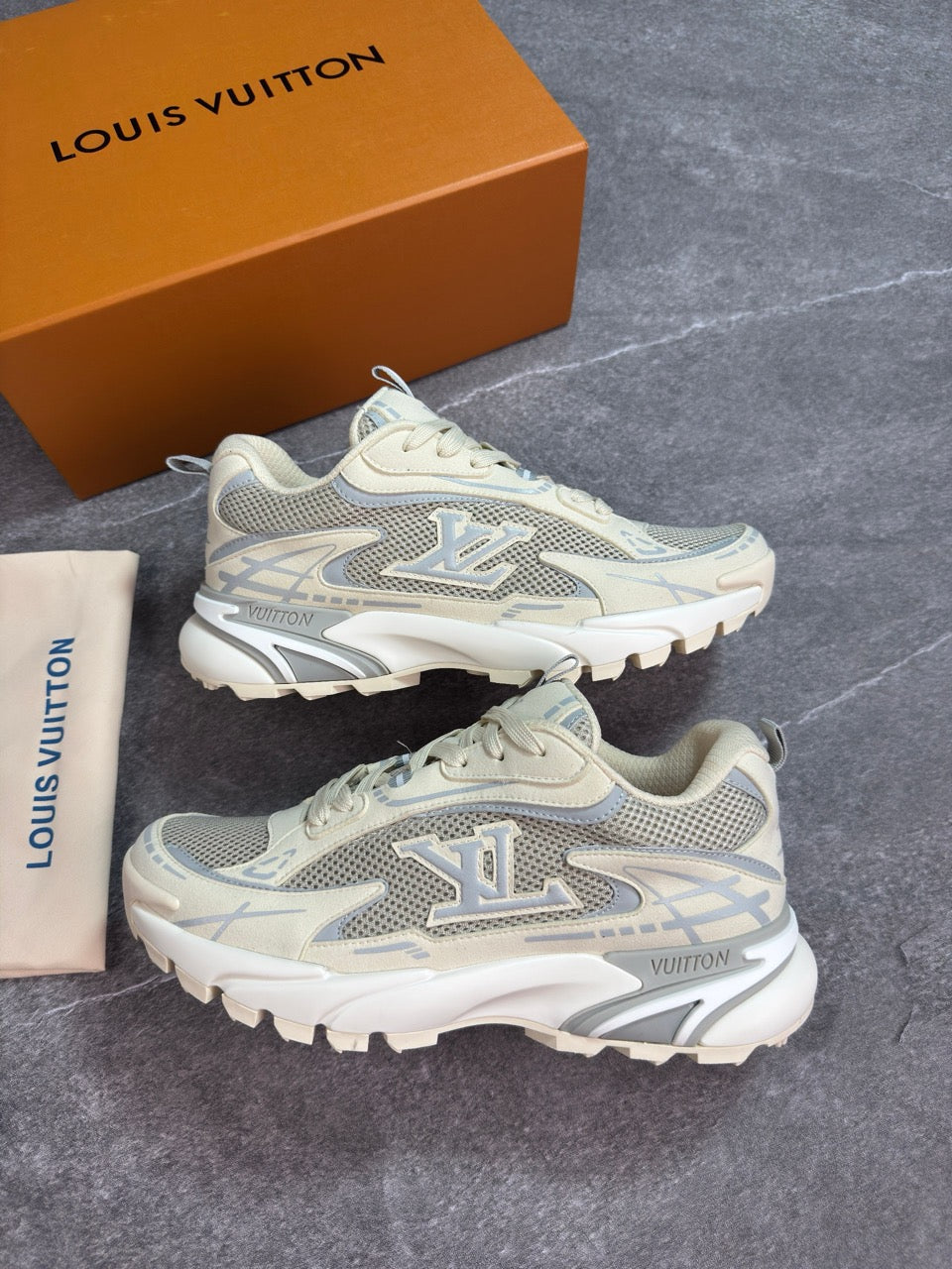 Lv Tatics Beige