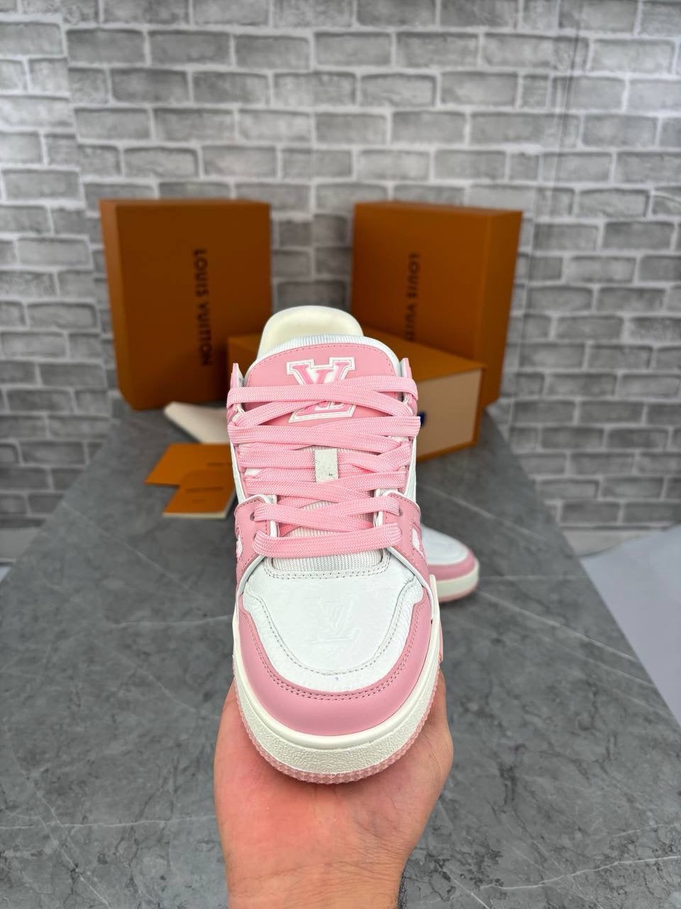 Pink LV
