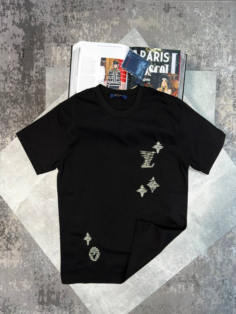 LV t shirt black