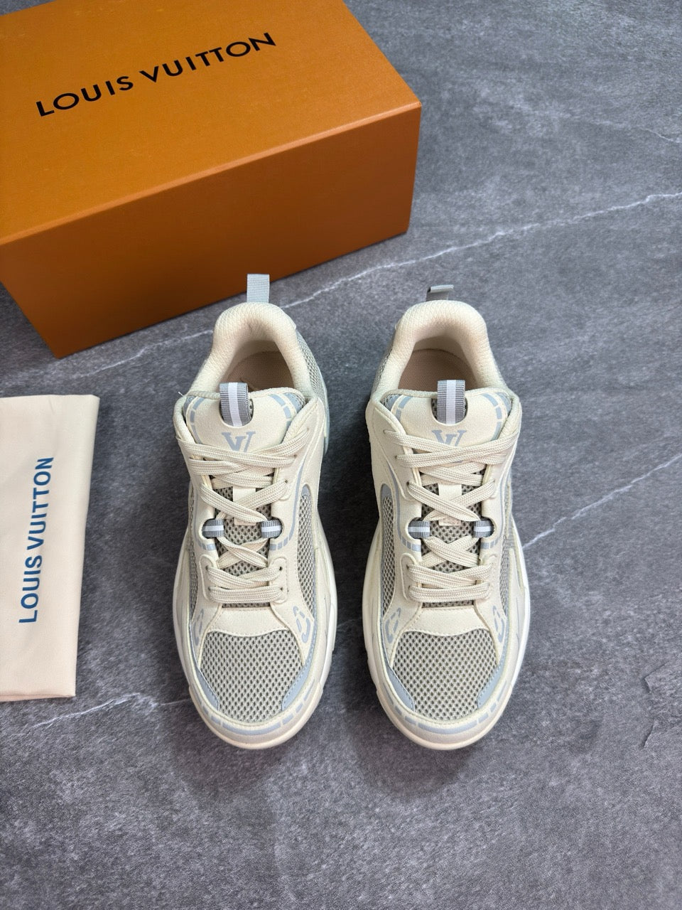 Lv Tatics Beige
