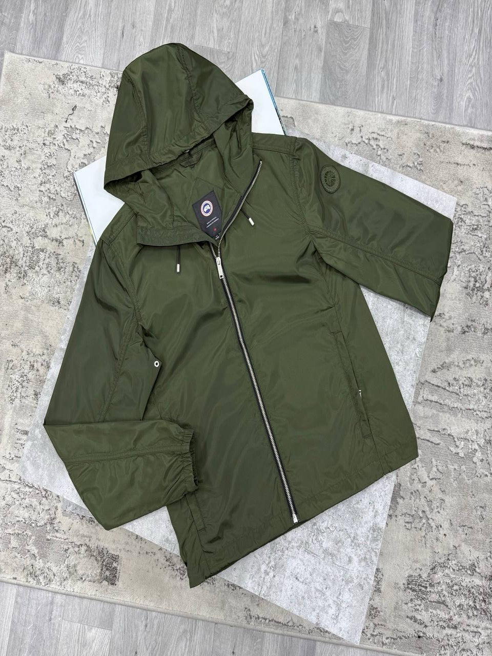 Goose lightweight jacket