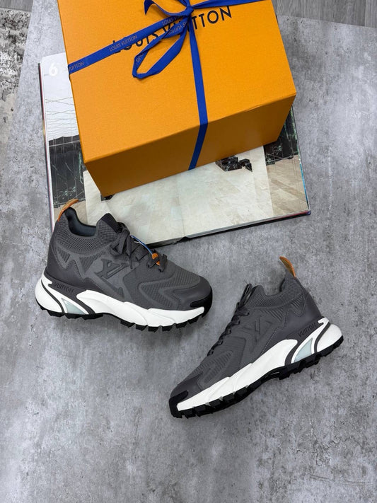 LV Tatic runners