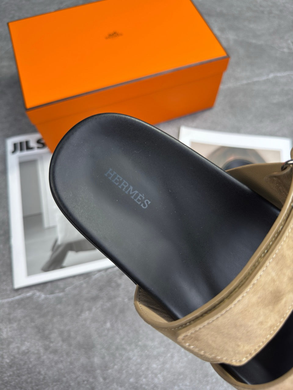 Herme sliders