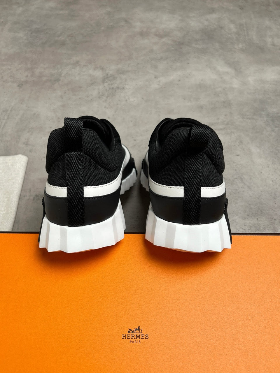 Hyper sneaker