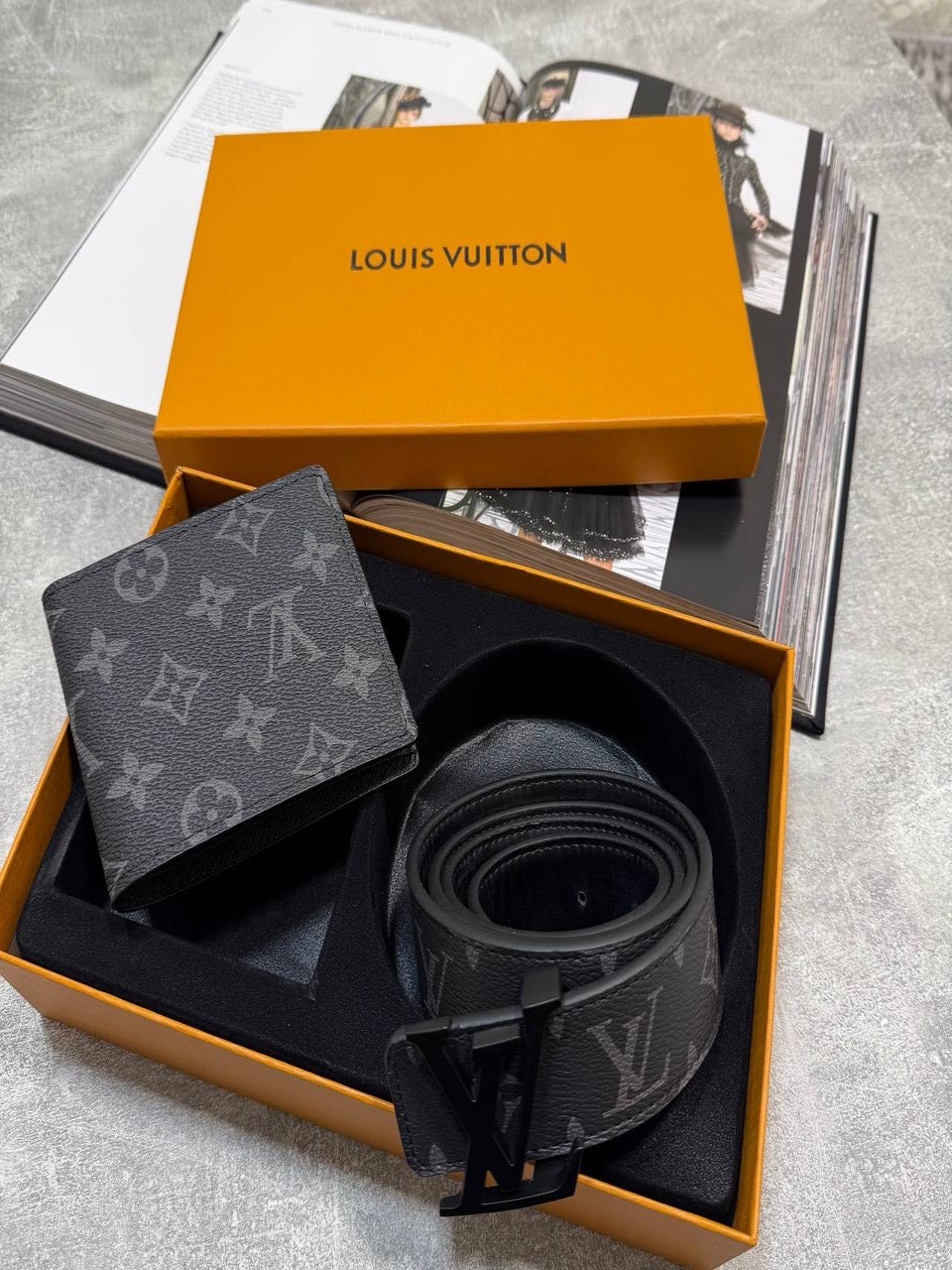 LV belt & wallet