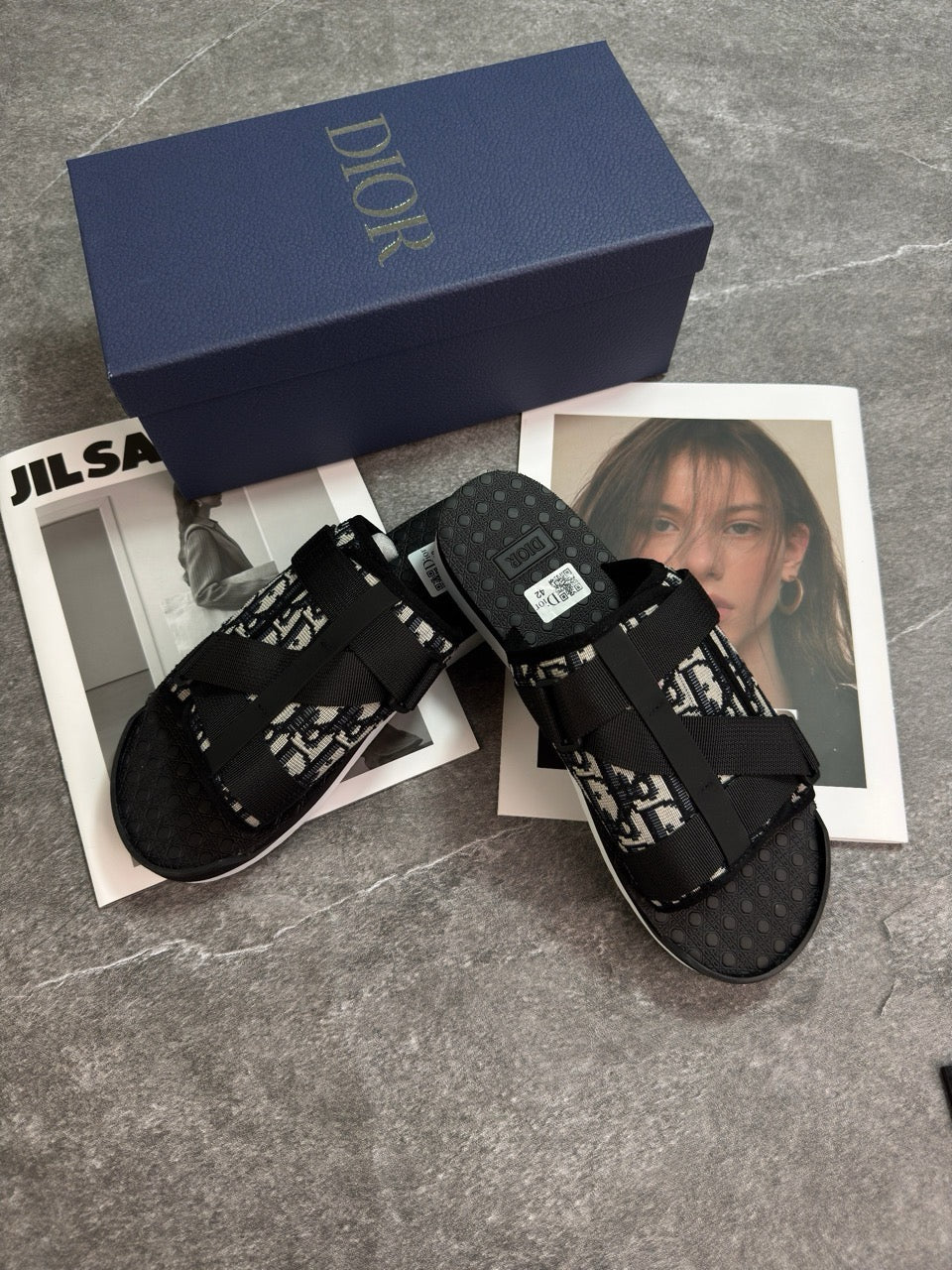 CD sliders