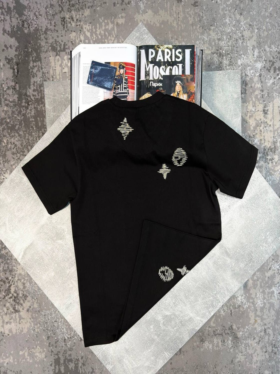 LV t shirt black