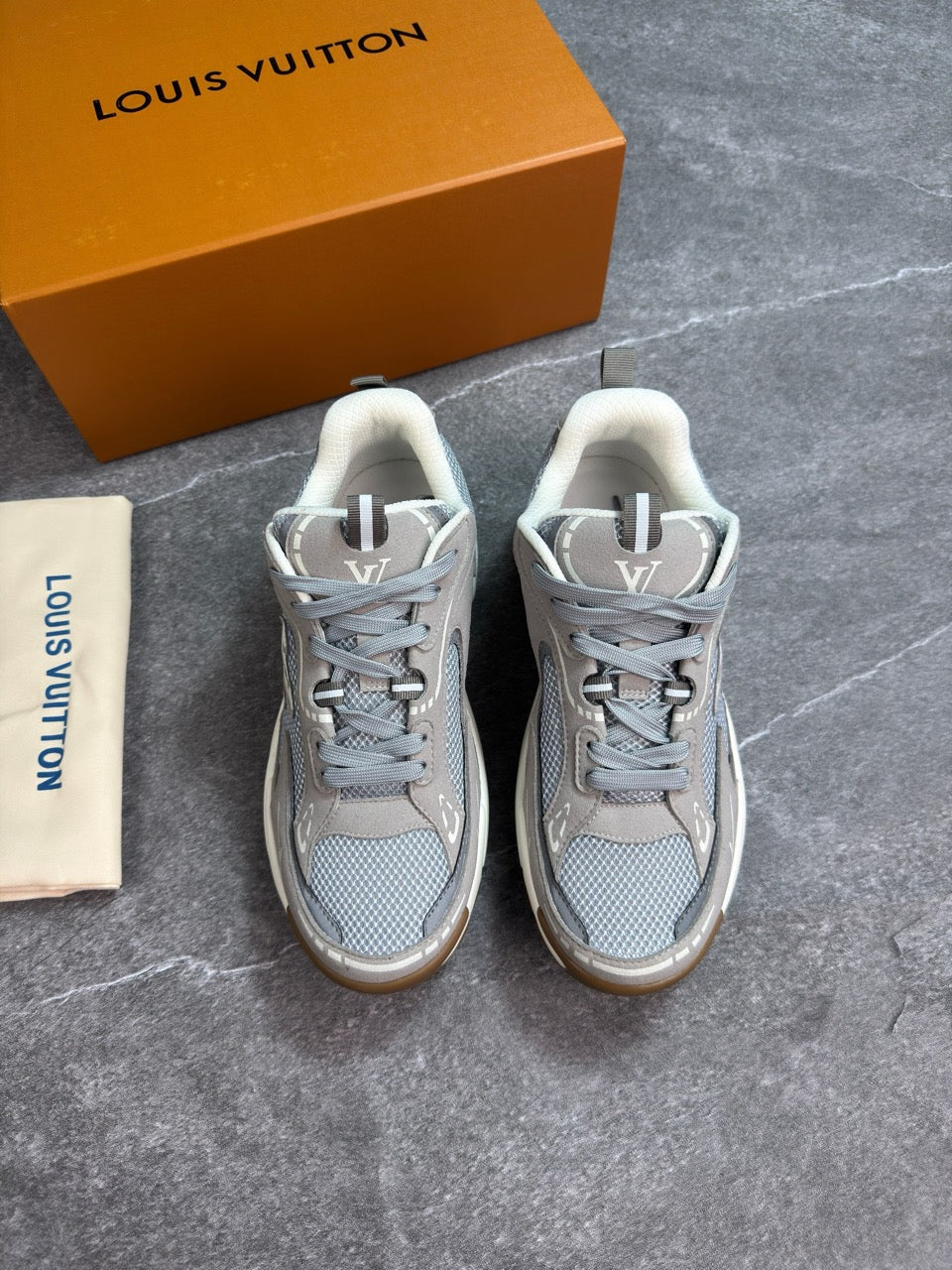 Lv Tatics Grey