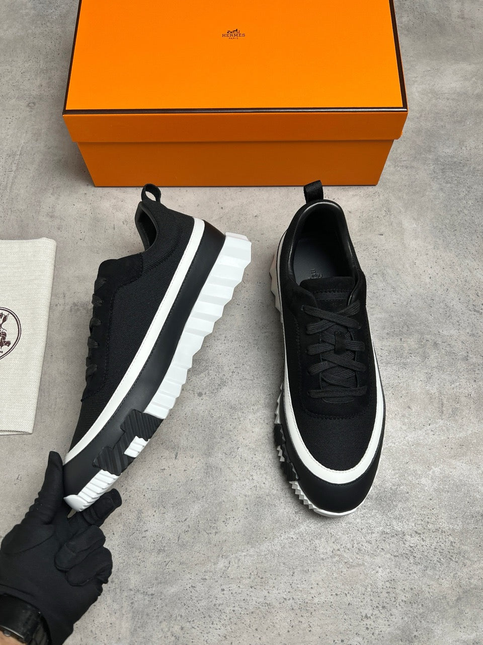 Hyper sneaker