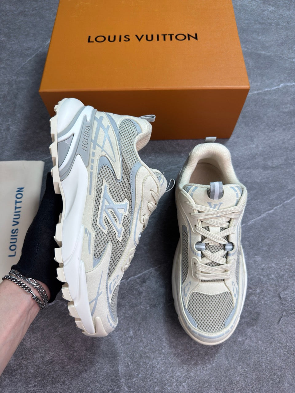 Lv Tatics Beige