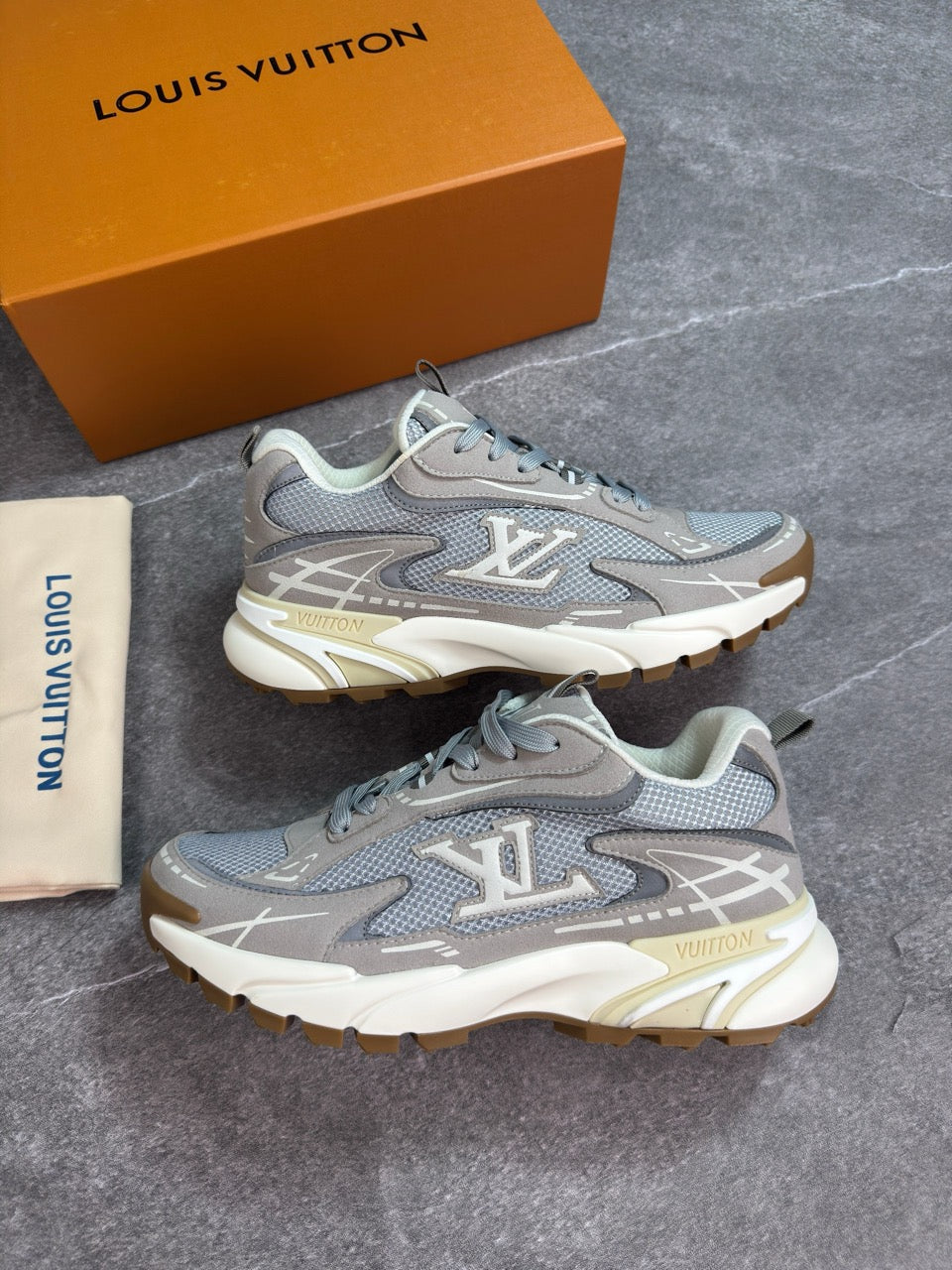 Lv Tatics Grey