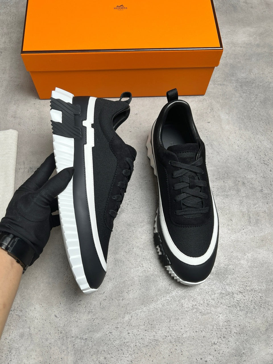 Hyper sneaker