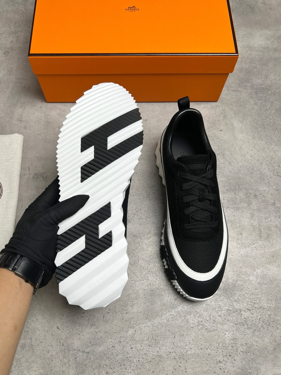 Hyper sneaker