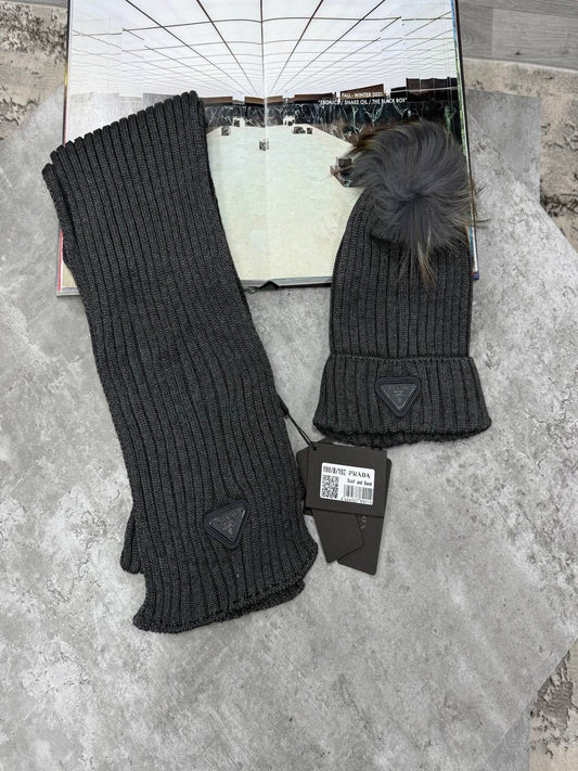Rada hat & scarf set