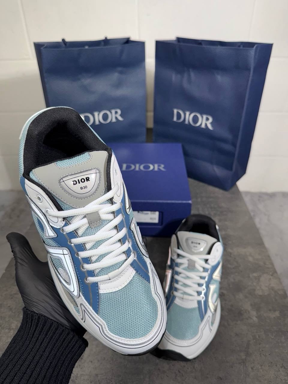 B30 light blue & white