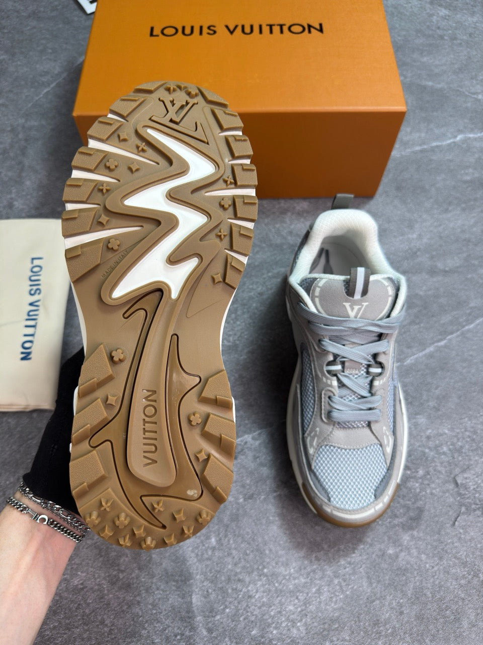 Lv Tatics Grey