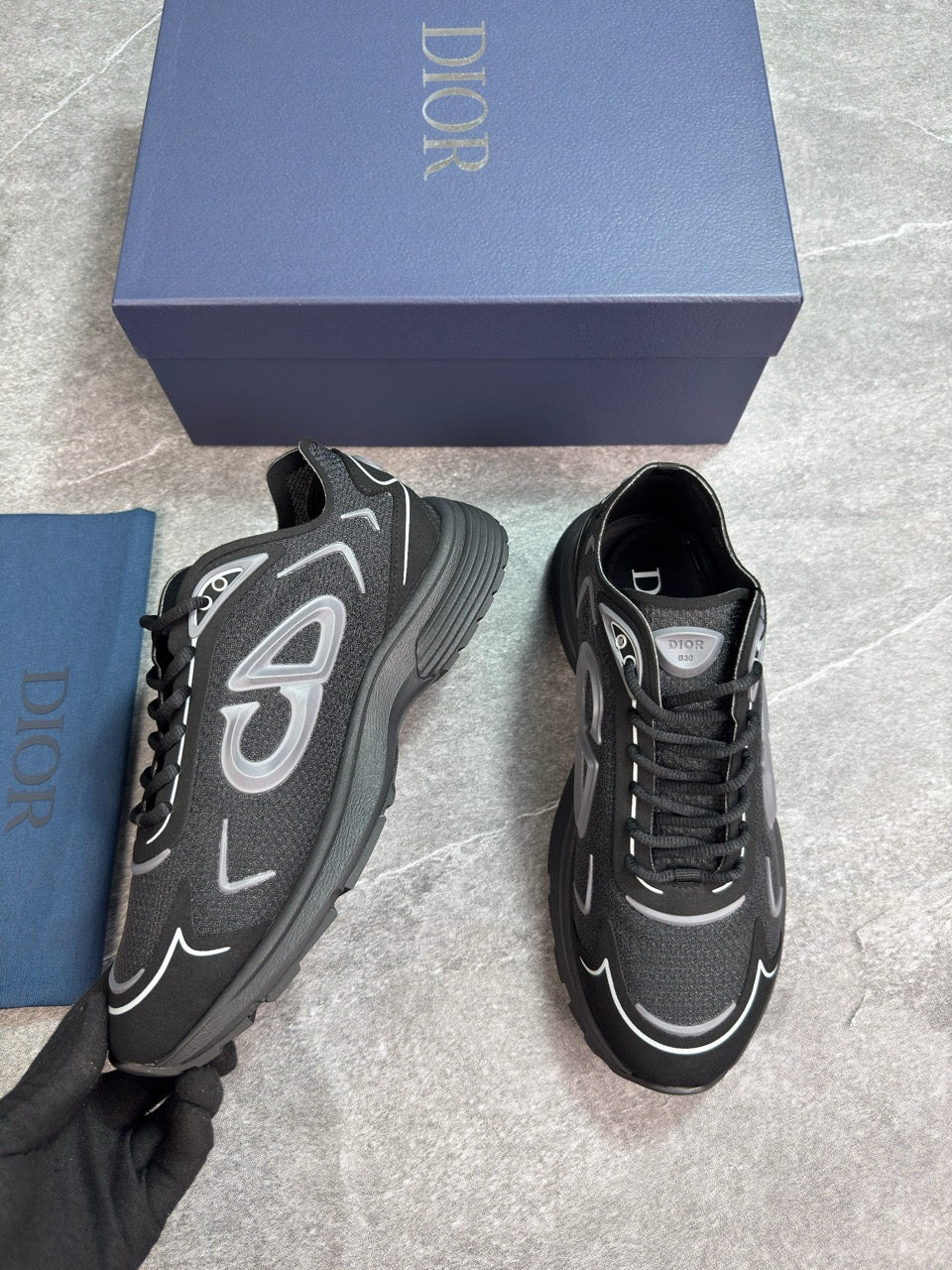 B30 tech black