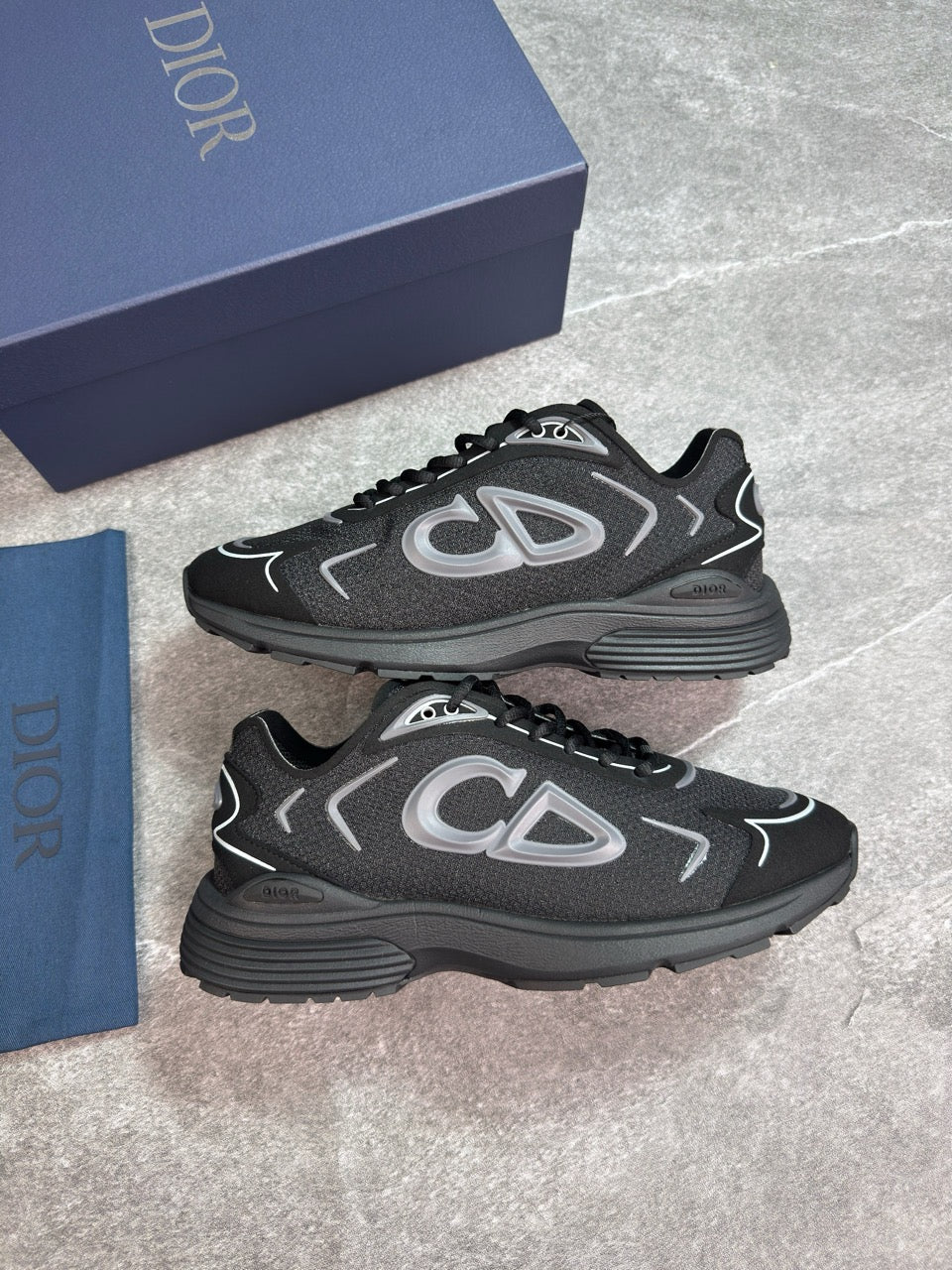 B30 tech black