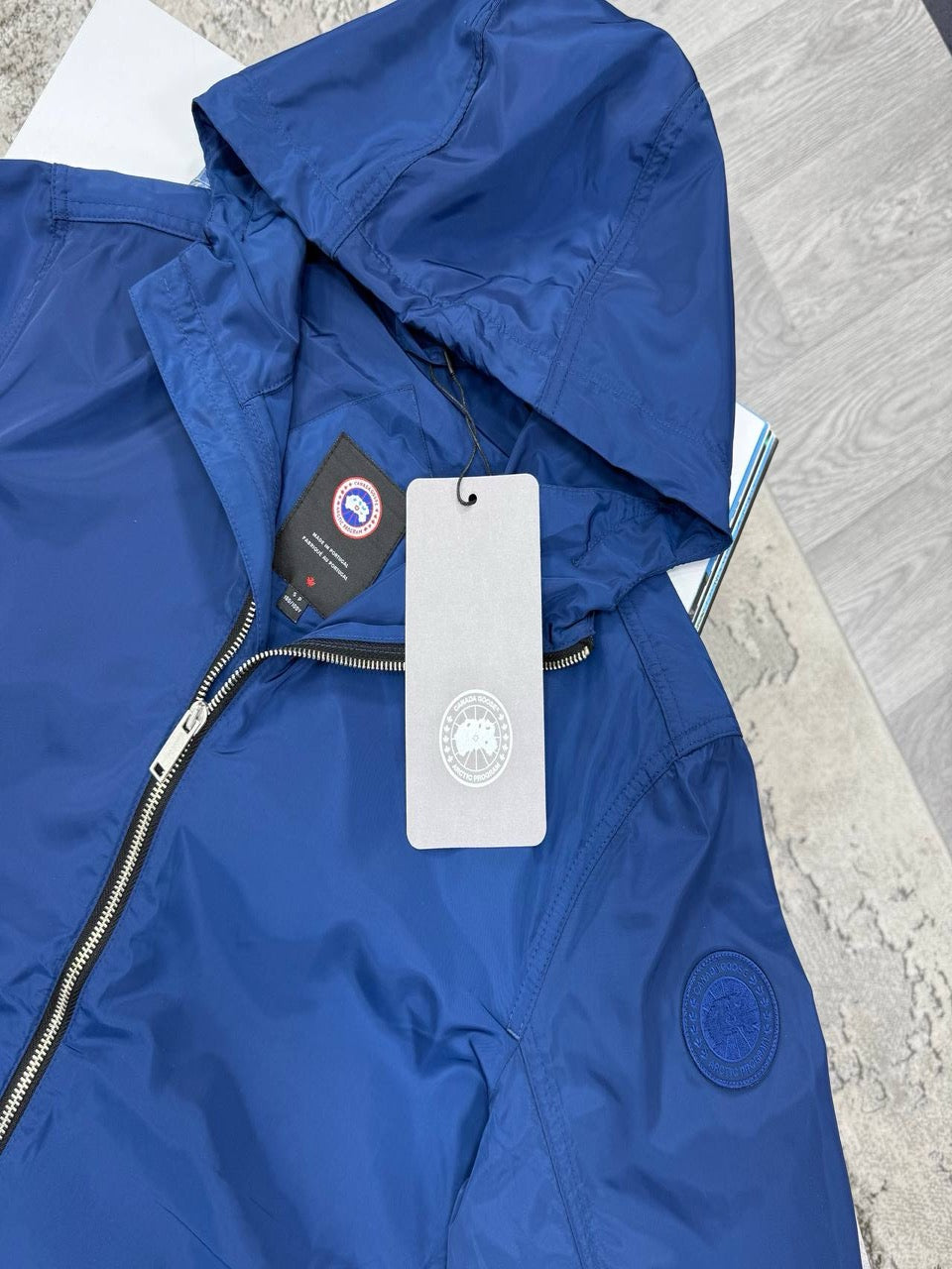 Goose lightweight jacket