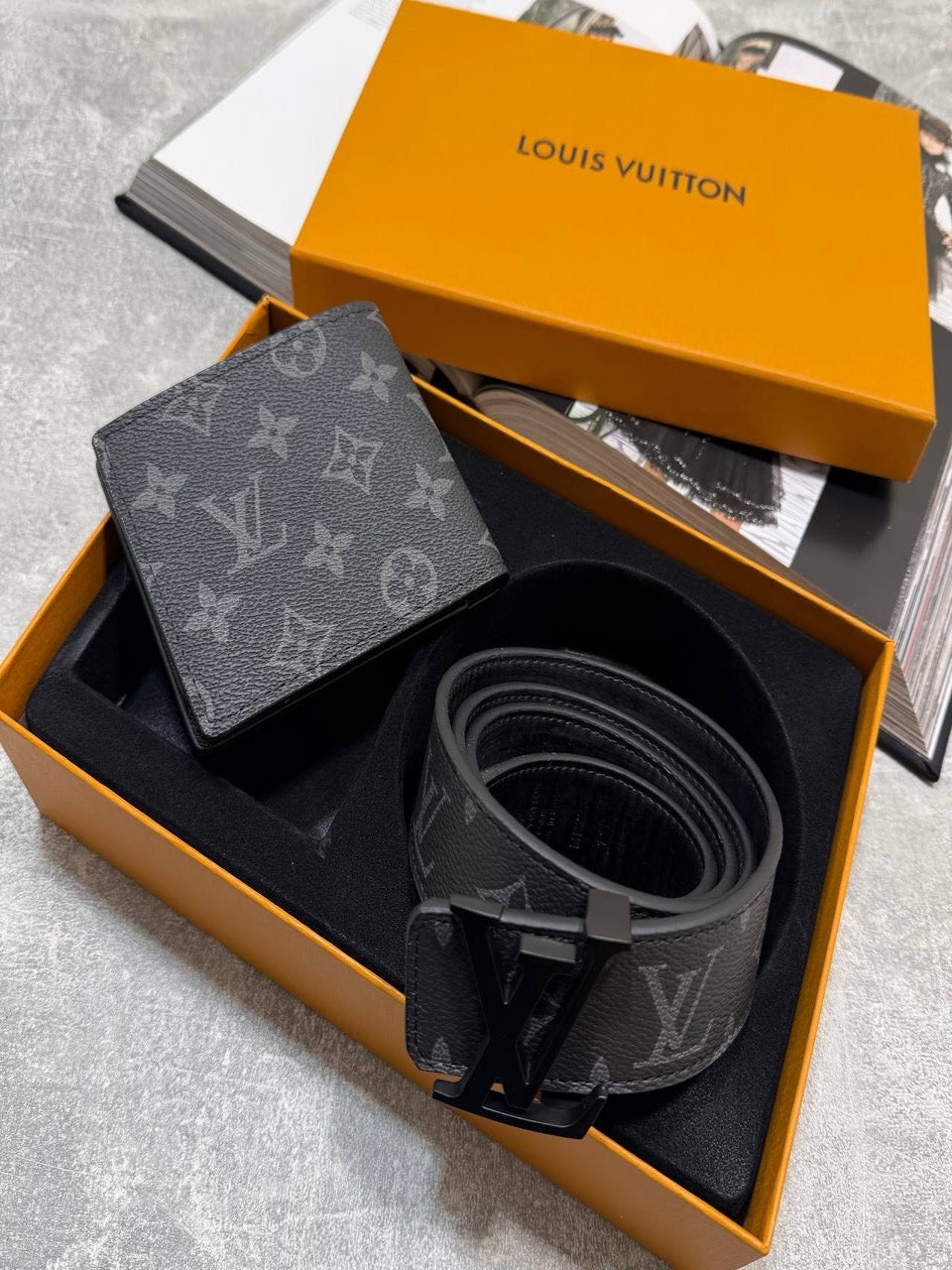 LV belt & wallet