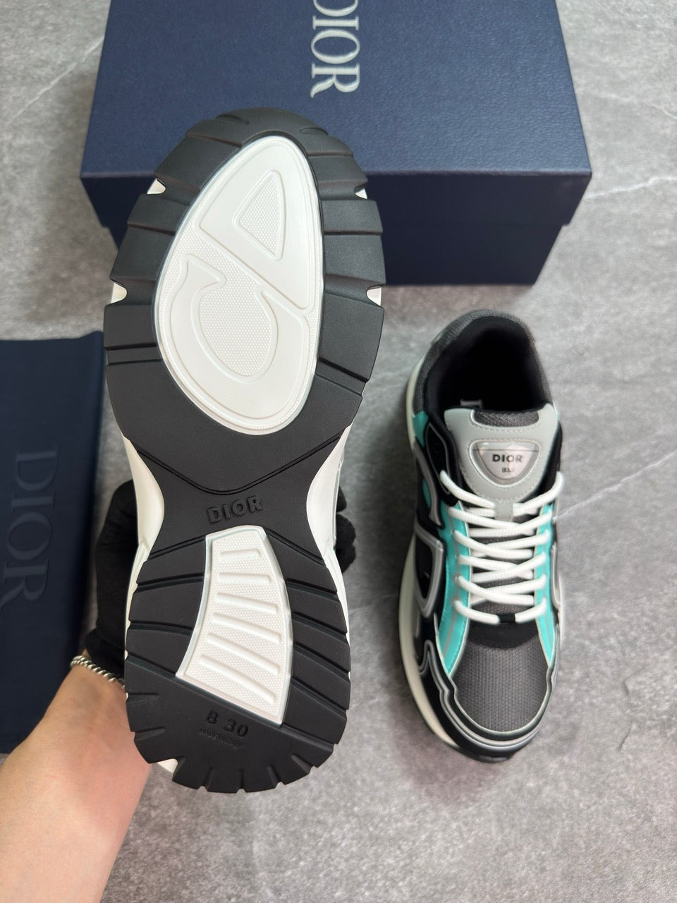 B30 grey / baby blue