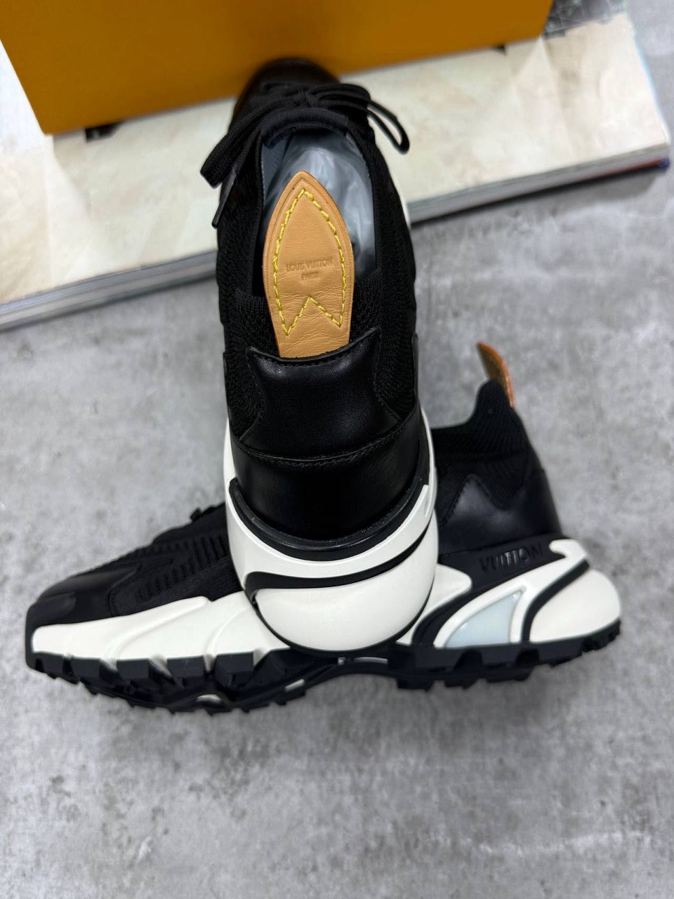 LV Tatic runners