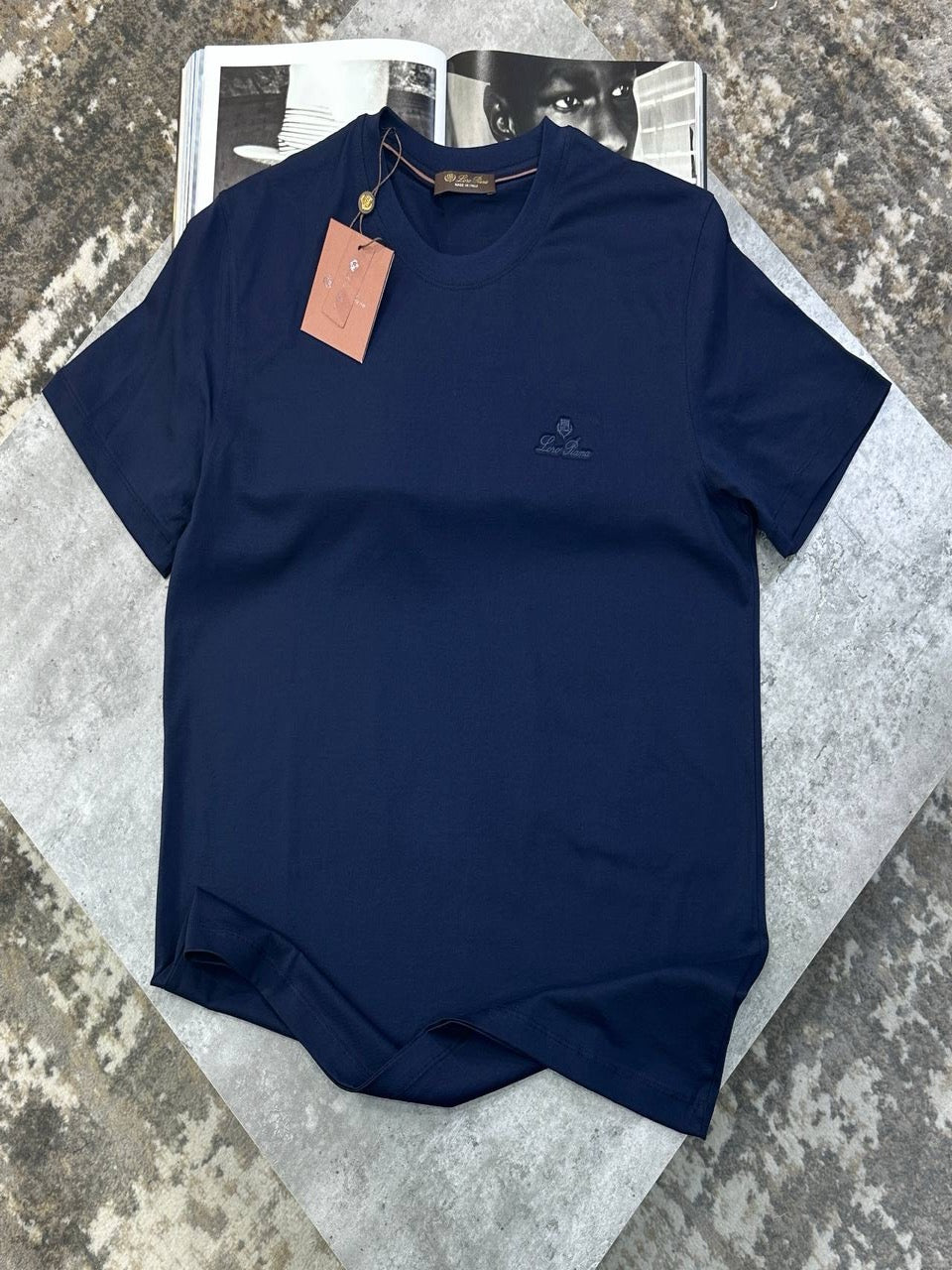 Loro t shirt