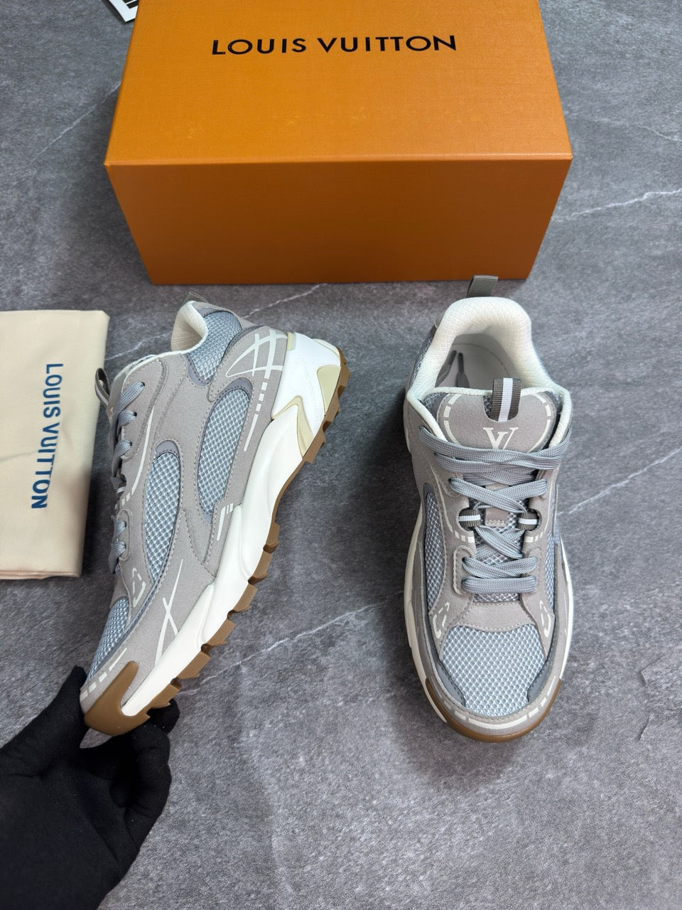Lv Tatics Grey