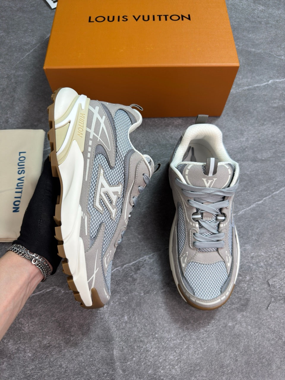 Lv Tatics Grey