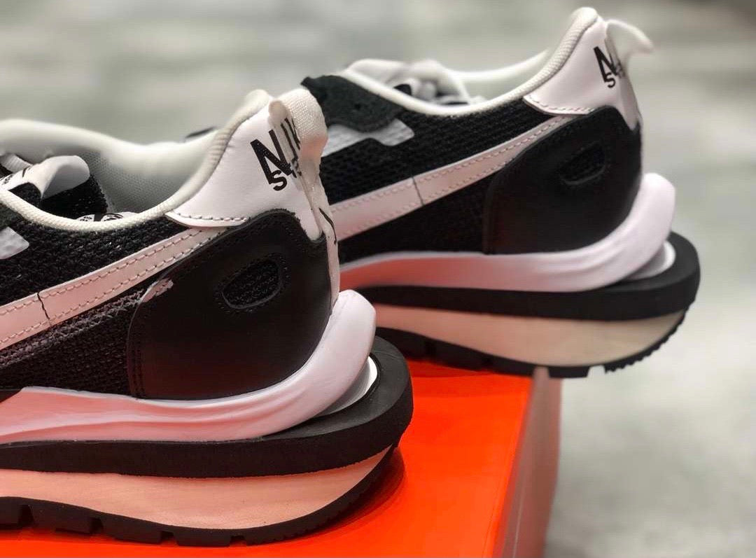 Vaporwaffle sacai Black White