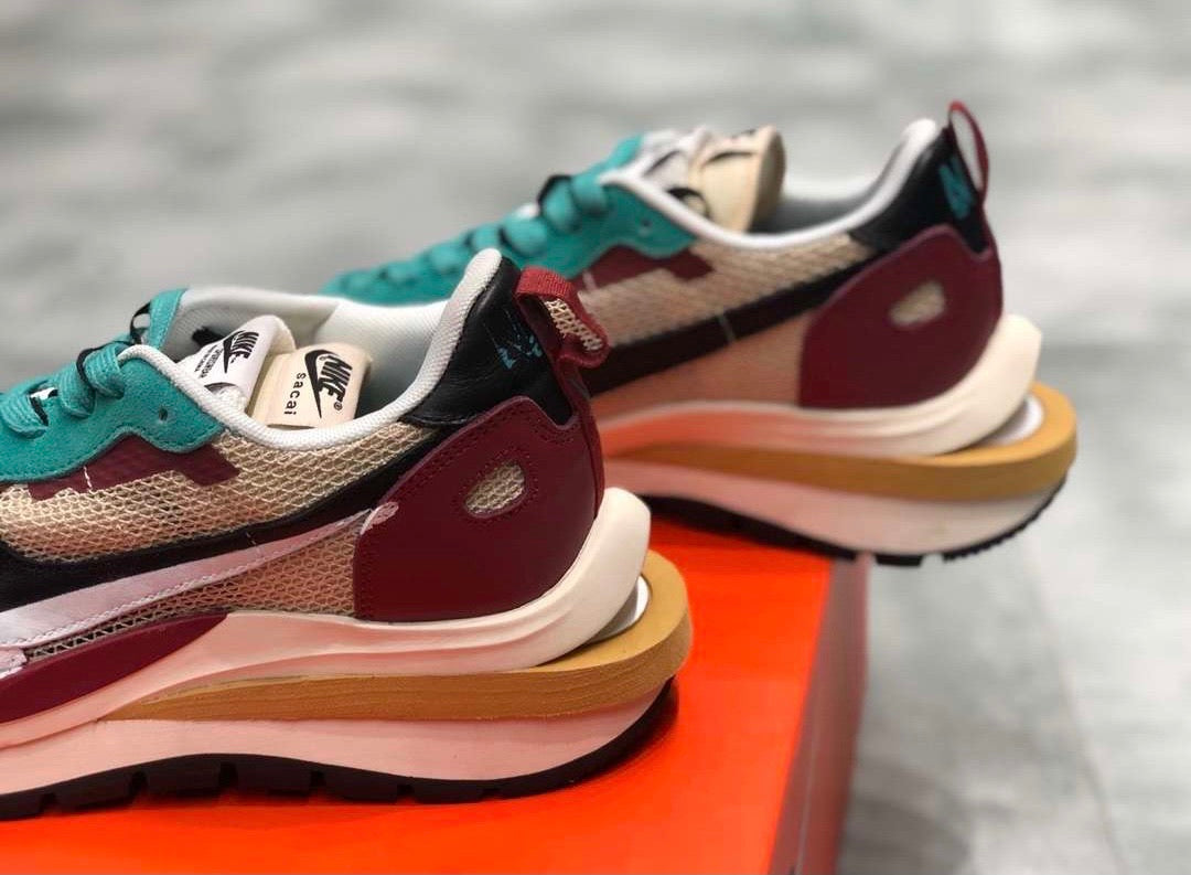 Vaporwaffle sacai Villain Red Neptune Green