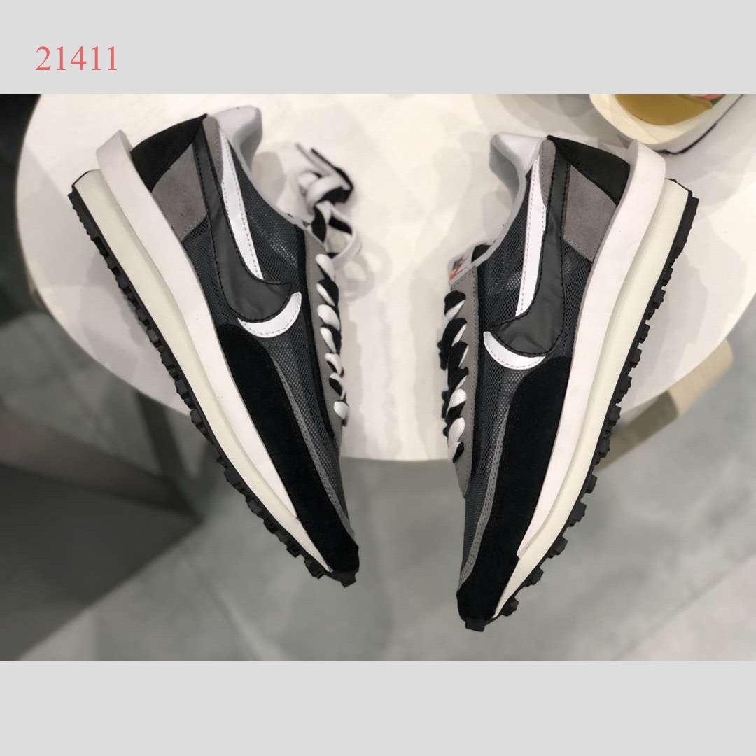 Vaporwaffle sacai Black White