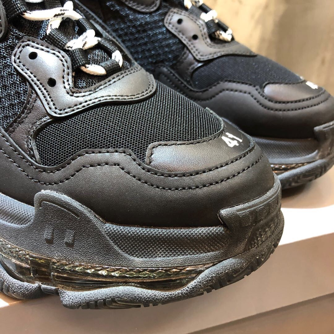 Triple S Black clear sole