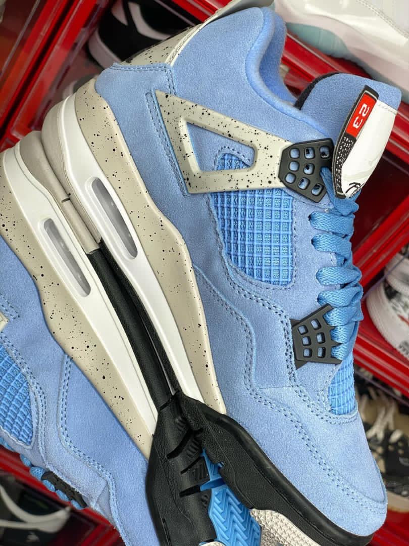 J4 Retro University Blue