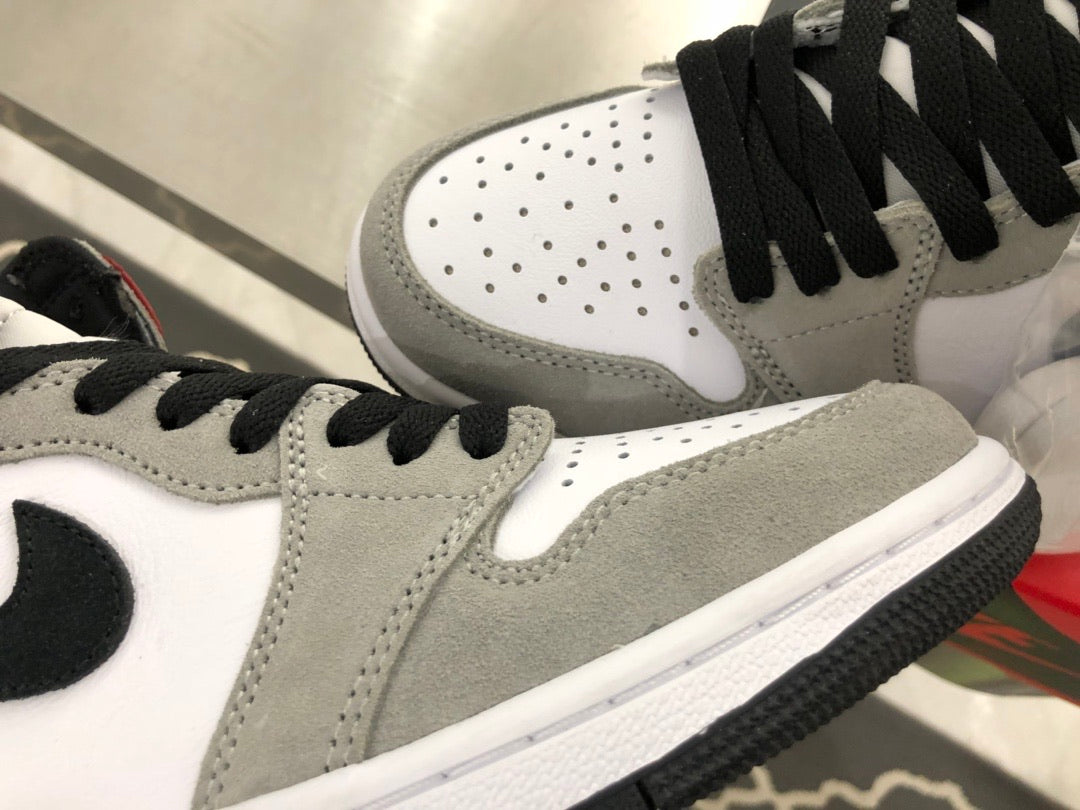 J1 Retro High Light Smoke Grey