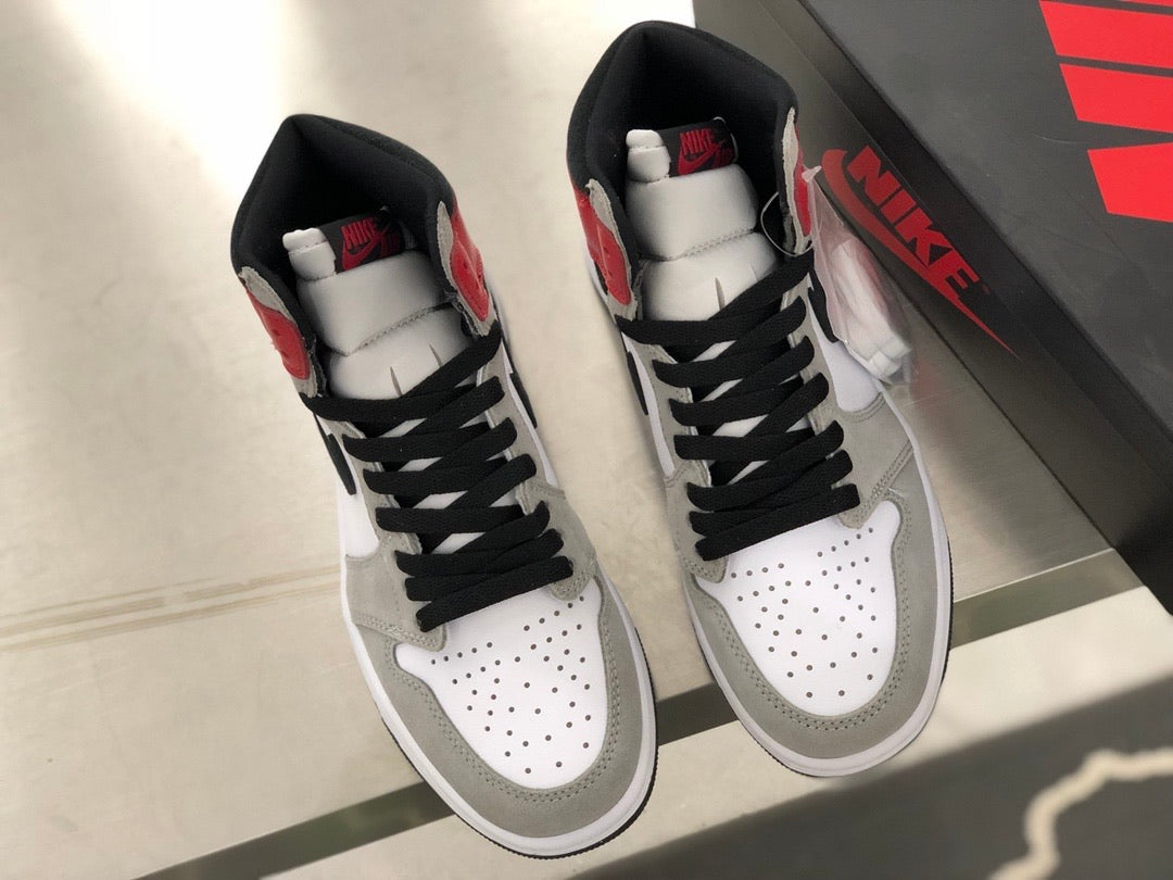 J1 Retro High Light Smoke Grey