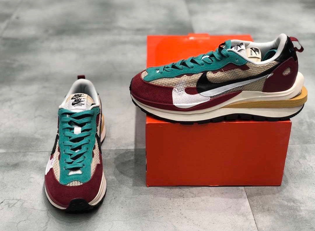 Vaporwaffle sacai Villain Red Neptune Green