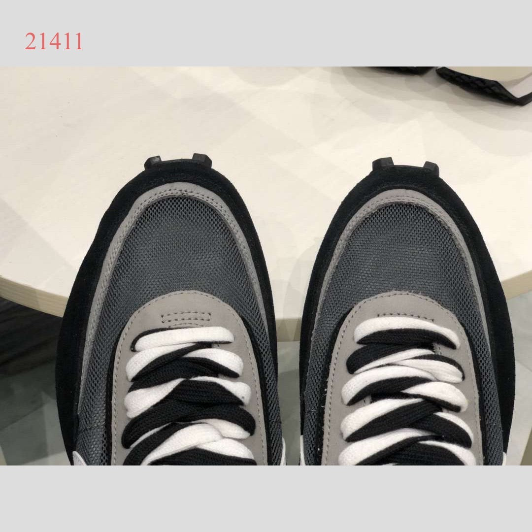 Vaporwaffle sacai Black White