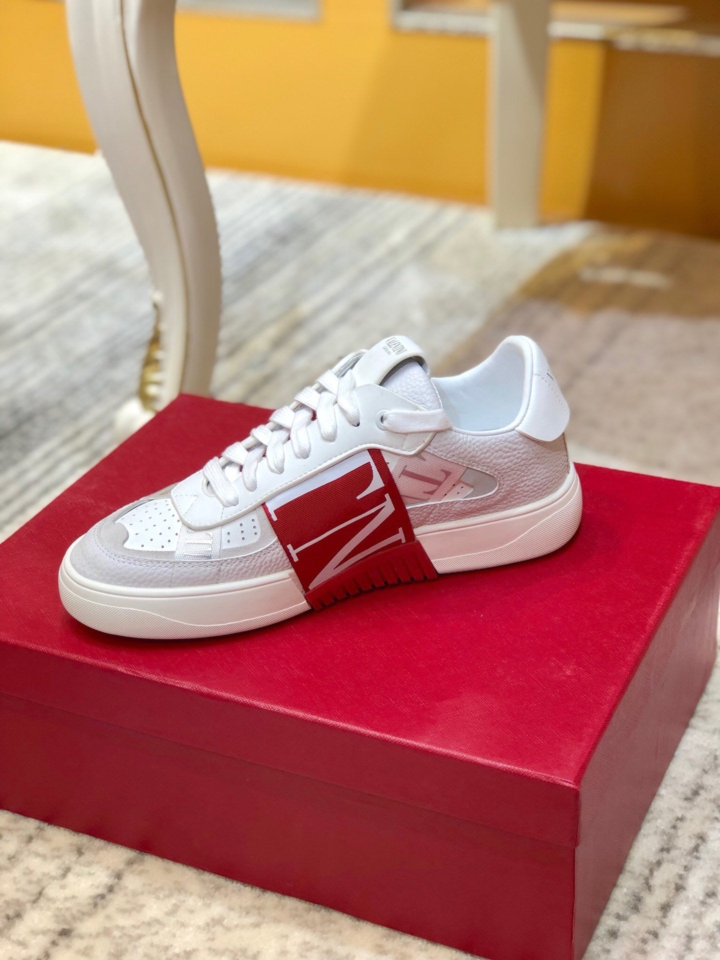 VTN White/Red