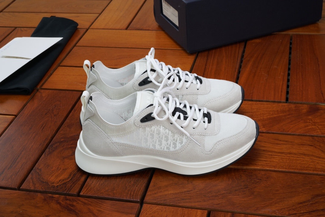 B25 Runner white Oblique Suede