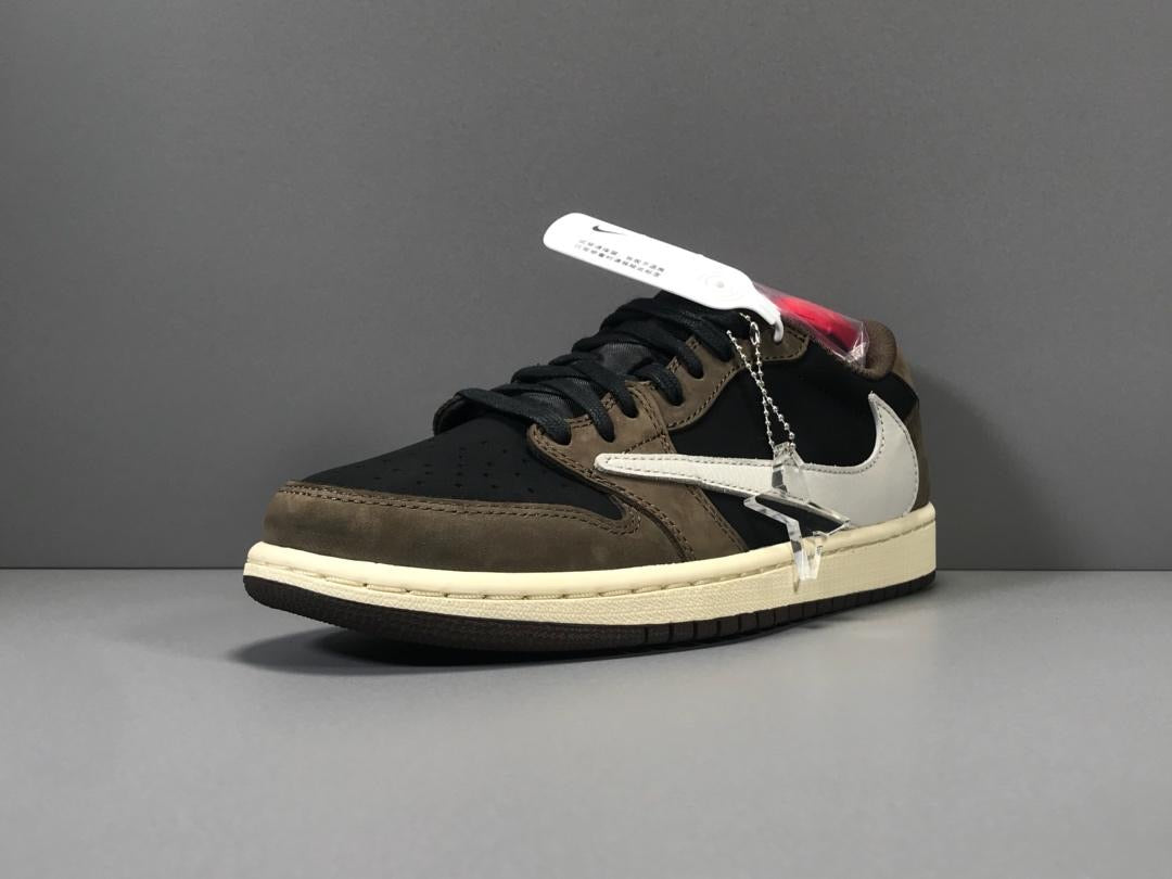 J1 Retro Low OG SP Travis Scott