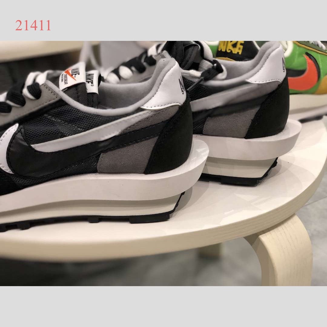 Vaporwaffle sacai Black White